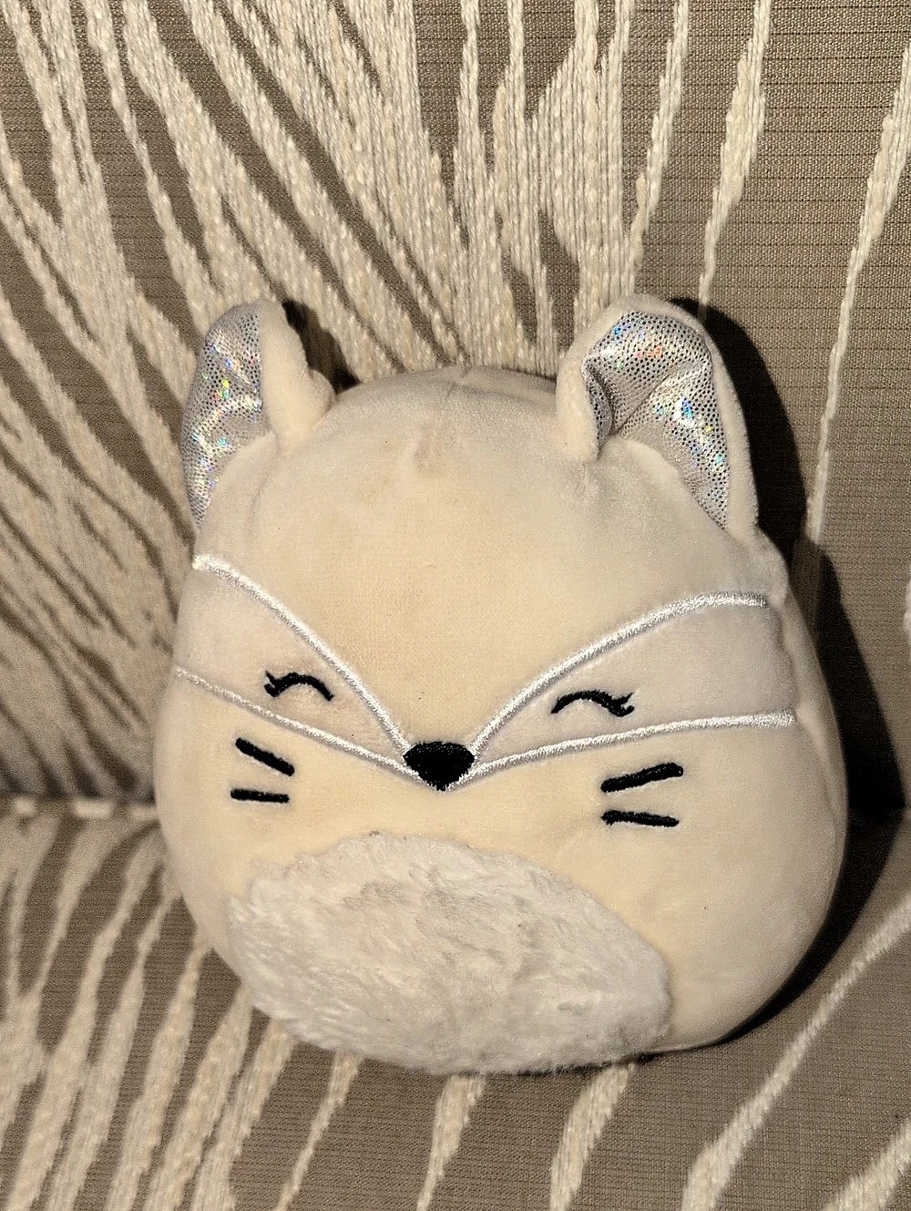 Squishmallows Gracelynn the Winter Fox Plush Cream & Silver